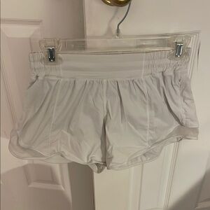 White Lululemon Hotty Hot 4”